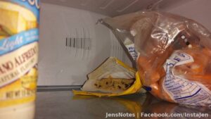 This is gross and I have 2 suspects... @[100006243099627:2048:Andrew Flavell] and @[100002671740686:2048:Christopher Flavell].