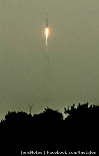 So here is one severely enhanced photo that I magically snapped just before the Atlas V rocket carrying the mars orbiter disappeared into a