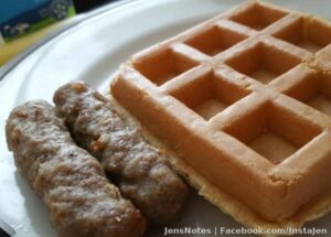 ?? No! Just absolutely noooo! What nutritionist said this was a good hospital breakfast! ✌We got some fingers direct off the tray from the