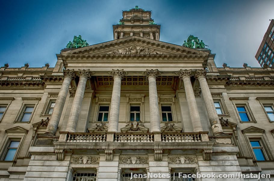 This is the old Wayne County executive building in Downtown Detroit. Some of these pics i've actually never posted before :) It's color called