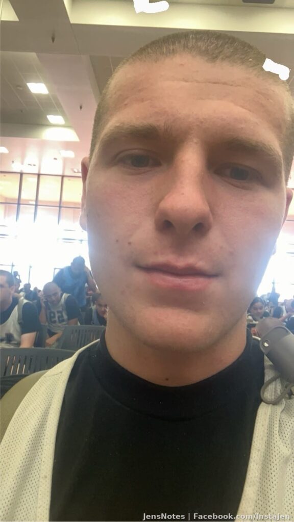 So Andrew called me... he says they get at least 1hr and 30mins to call people. He took a selfie and sent it to